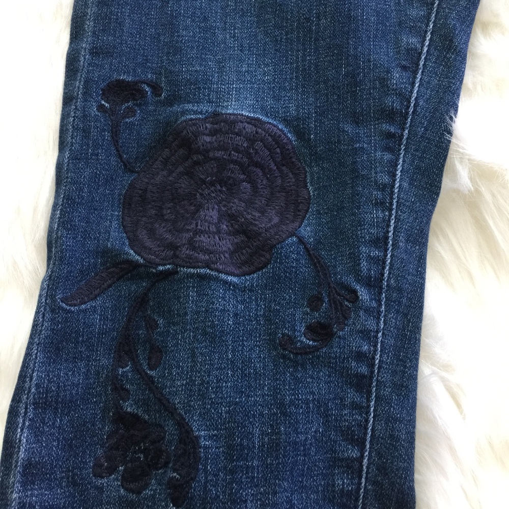 Pilcro and Letterpress Flower Embroidered Jeans - Picture 4 of 8